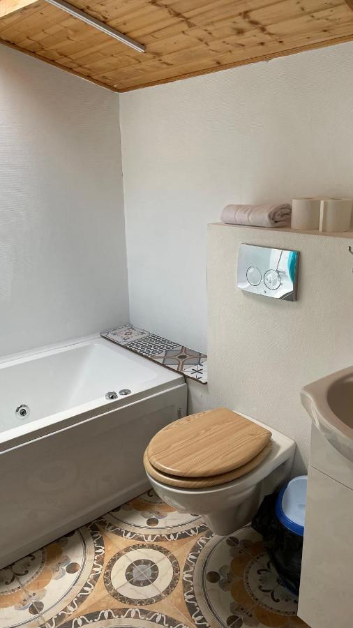 Apartamento Londof Housing City Center Braşov Exterior foto