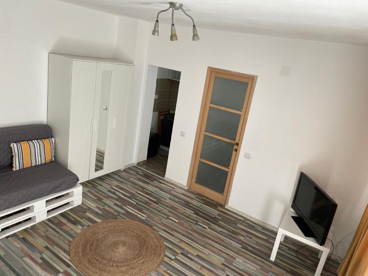 Apartamento Londof Housing City Center Braşov Exterior foto