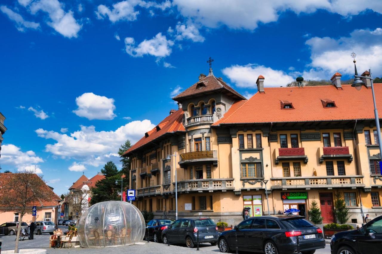 Apartamento Londof Housing City Center Braşov Exterior foto